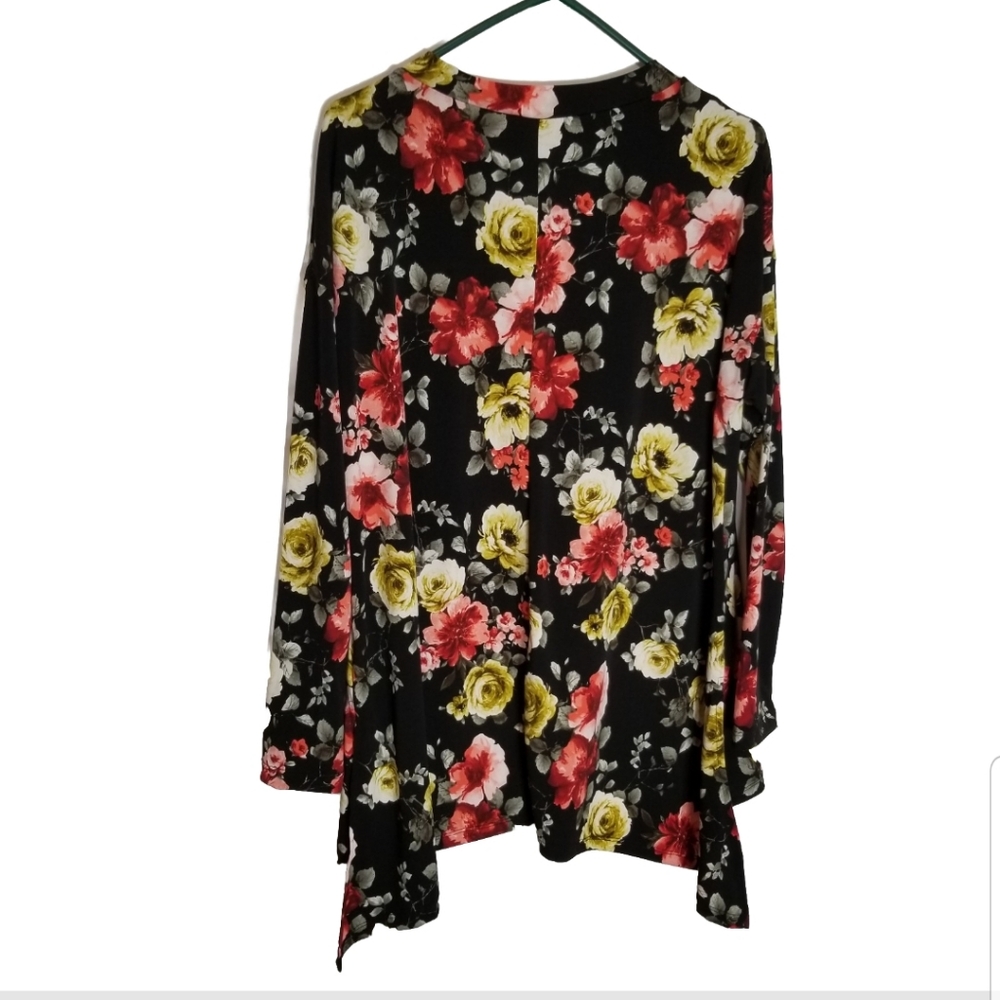 White Birch Tunic Top Women's Small Floral Oversized Hi Lo Hem Black Red Yellow - Picture 5 of 9